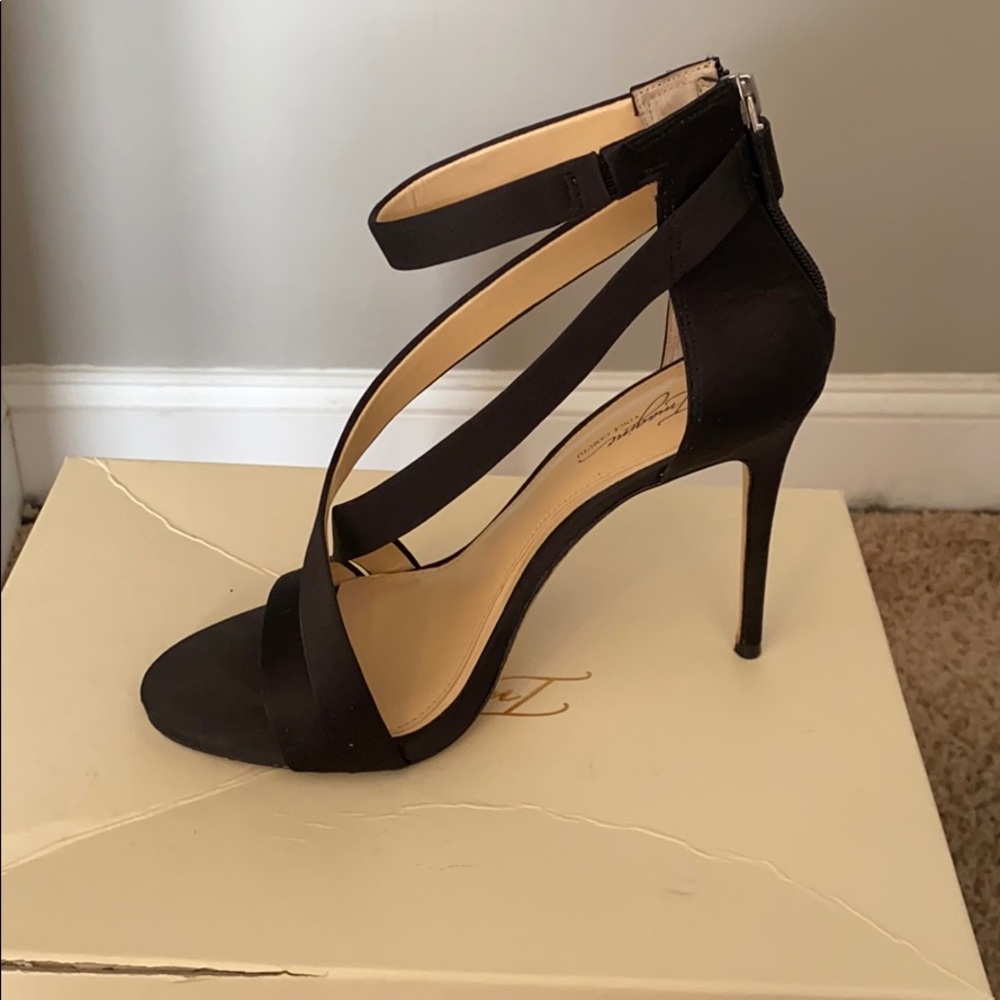 Imagine Vince Camuto 'Devin' Sandal